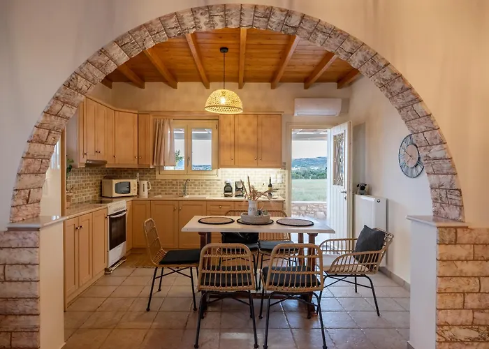 بيت للعطل Trip's House: με θέα στη θάλασσα. أمبيلاس